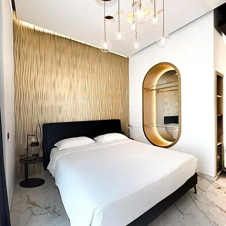 Nautilus Excelsior - Adults Only